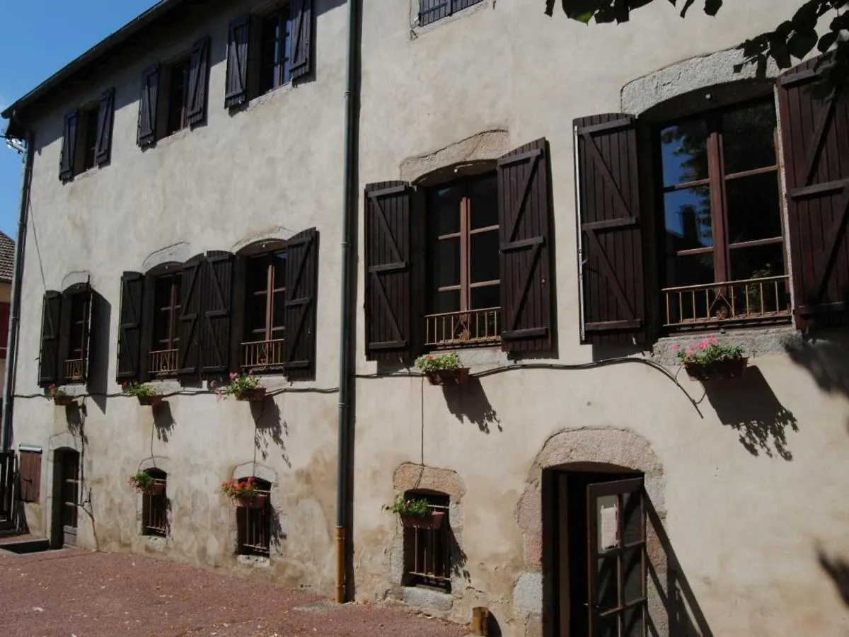 Appartement Arfeuilles, 4 Pieces, 6 Personnes - Fr-1-489-243 Arfeuilles