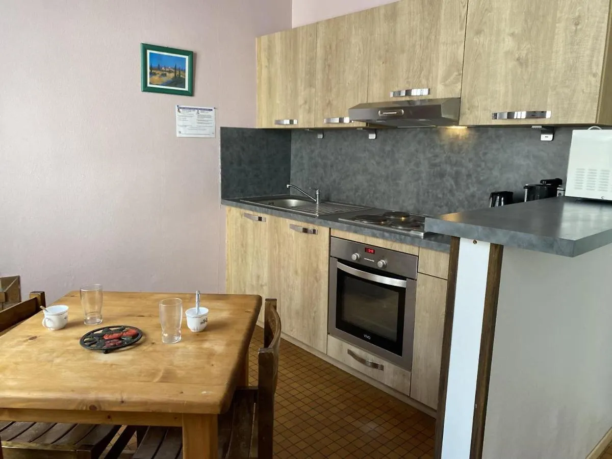 Appartement Arfeuilles, 4 Pieces, 6 Personnes - Fr-1-489-243 0*, Arfeuilles